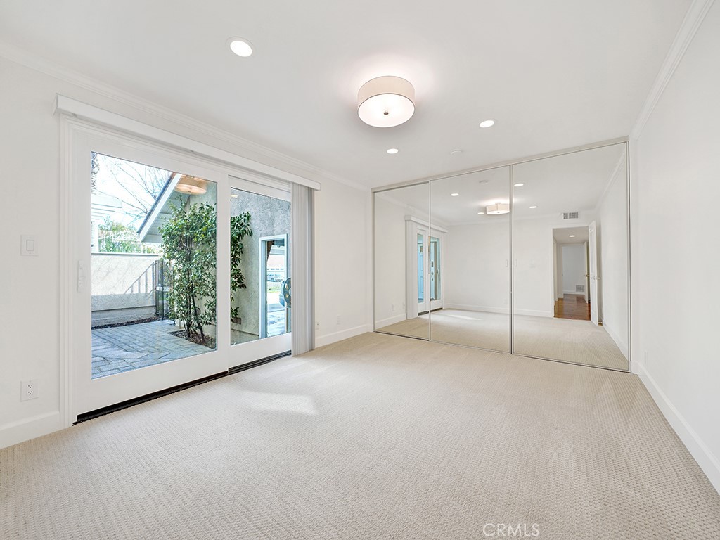 4 Lakeview