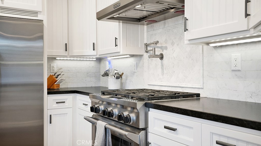 473 Camino Flora