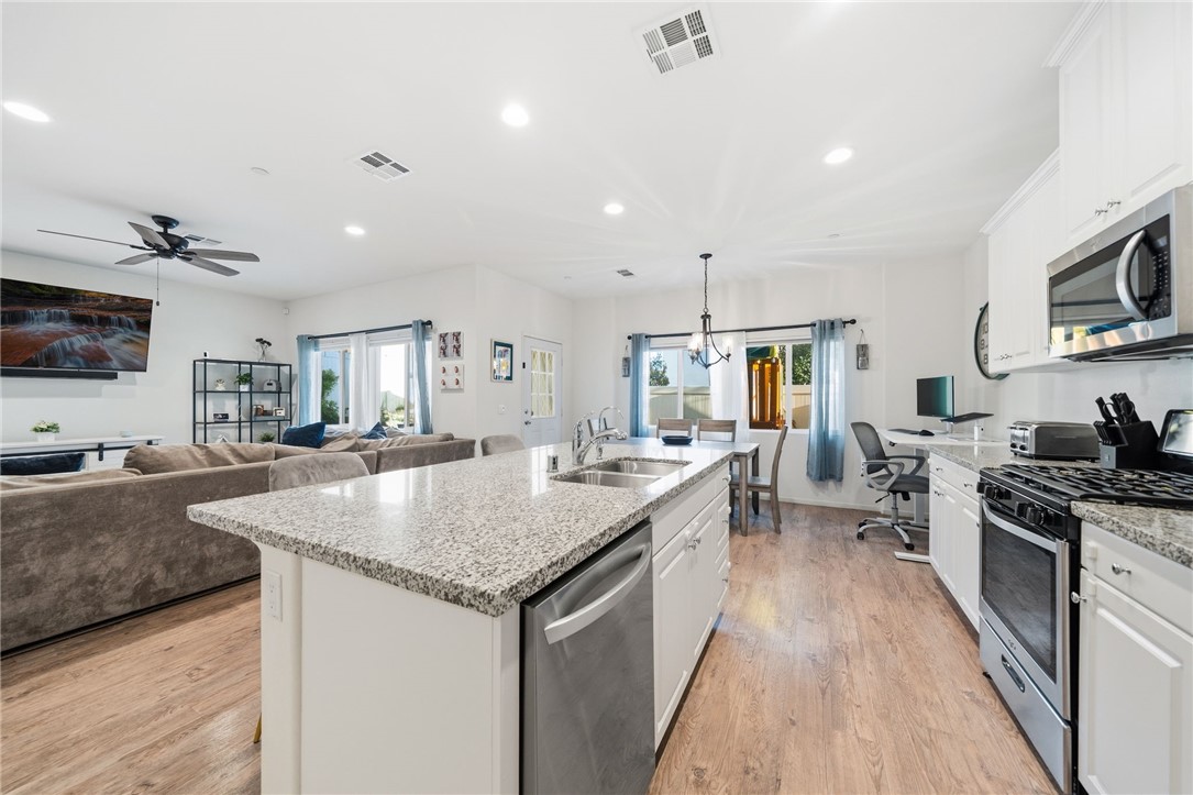 41250 Winterberry Street