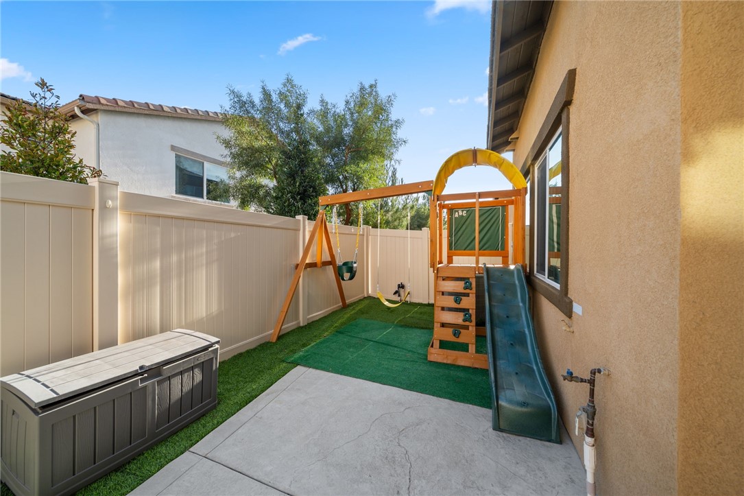 41250 Winterberry Street