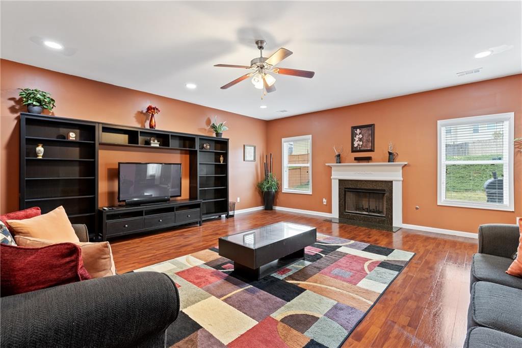 1123 Diamond Crossing