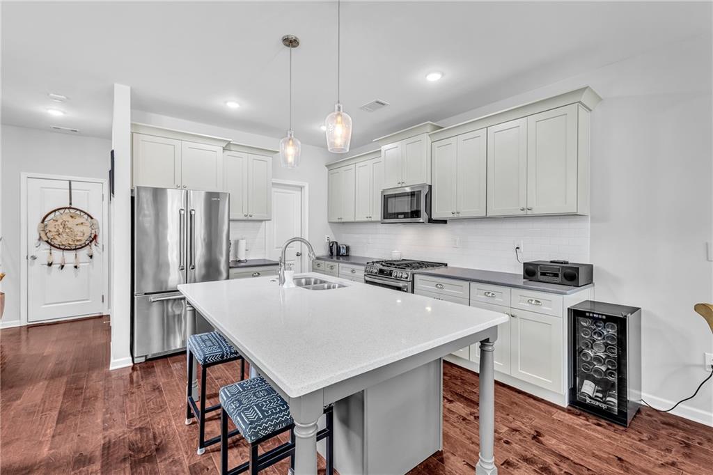 3117 DOGWOOD Drive