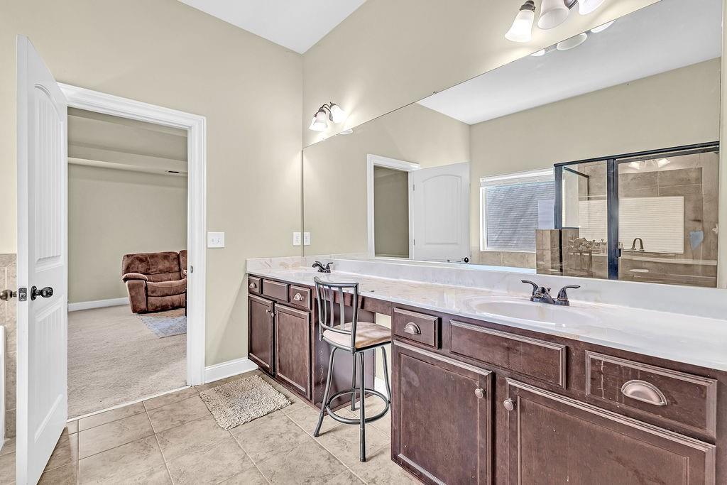 2619 DAYVIEW Lane