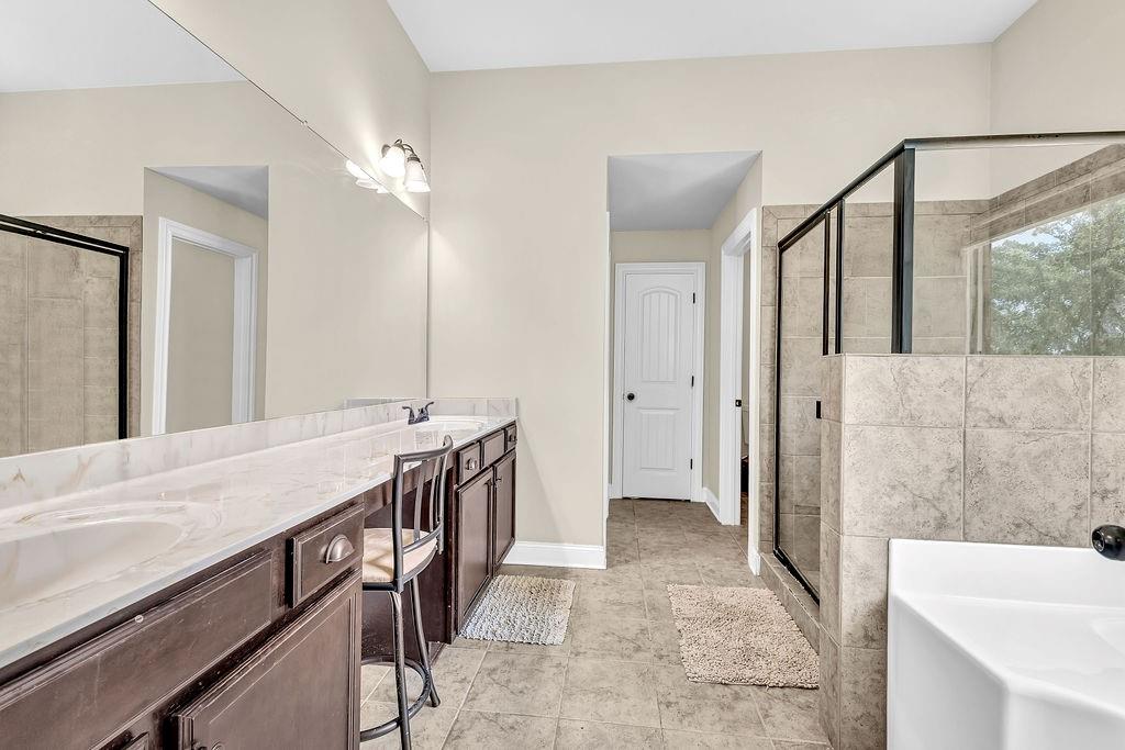 2619 DAYVIEW Lane