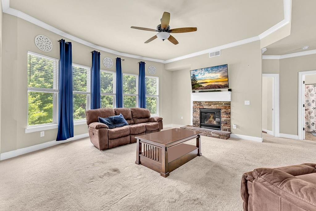2619 DAYVIEW Lane