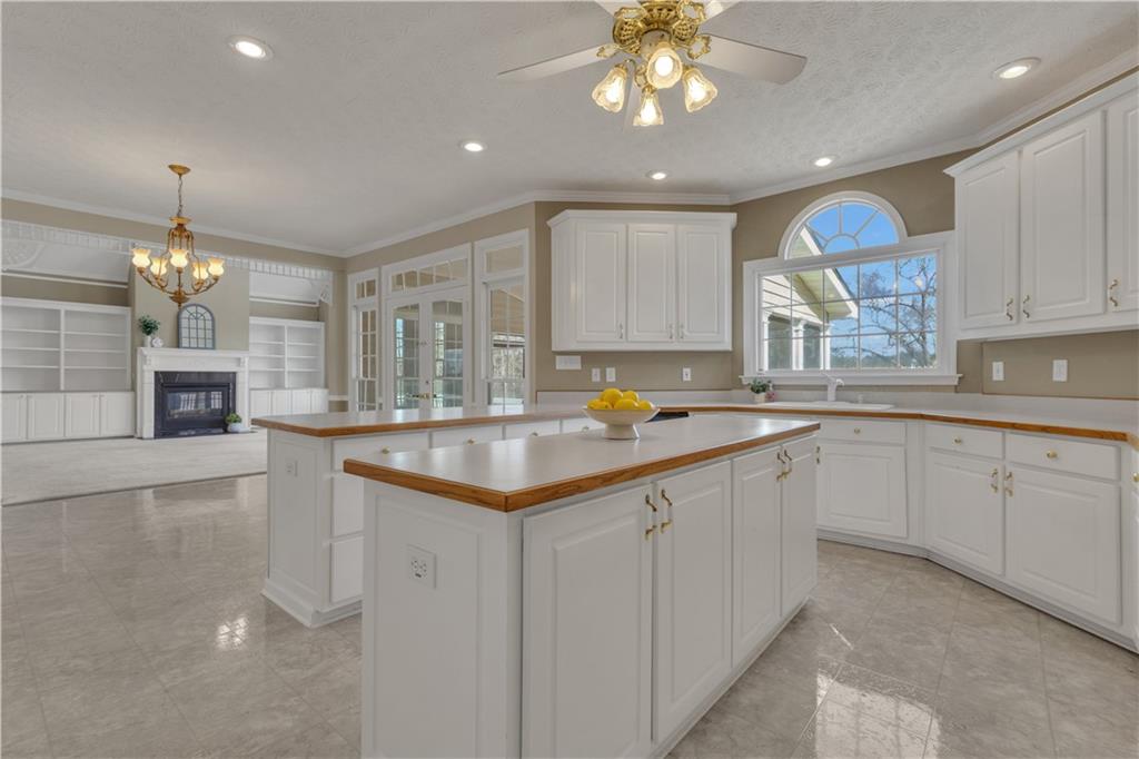 12328 Edgewater Drive