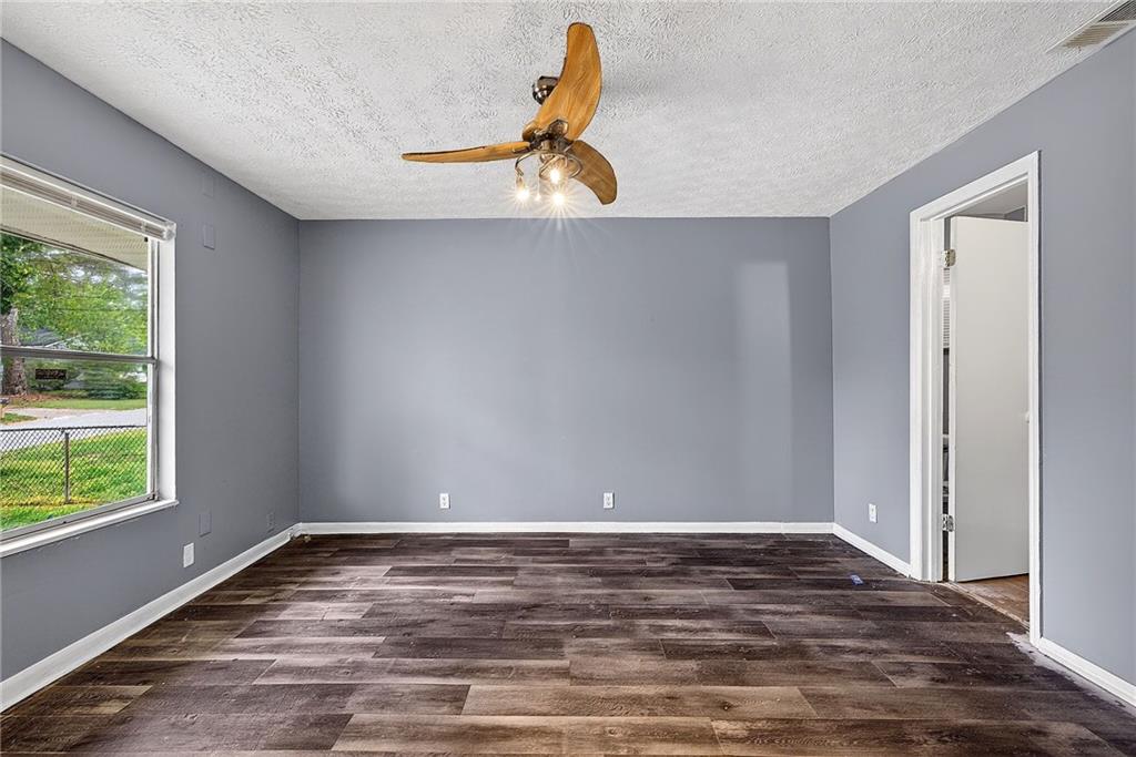 5173 Kingswood Circle