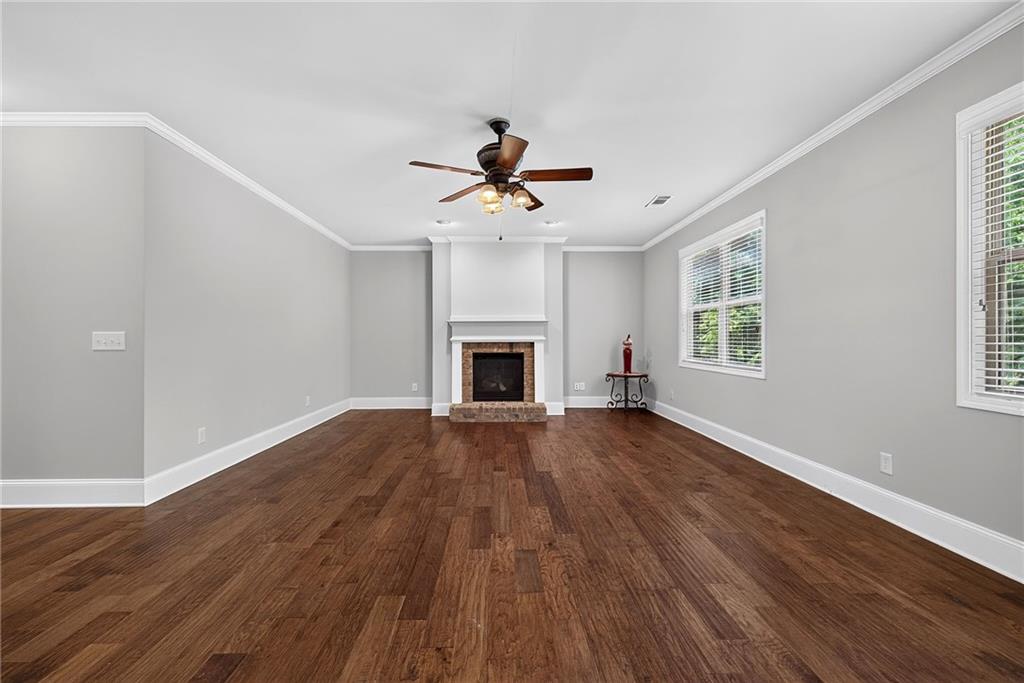 1185 Gallatin Way