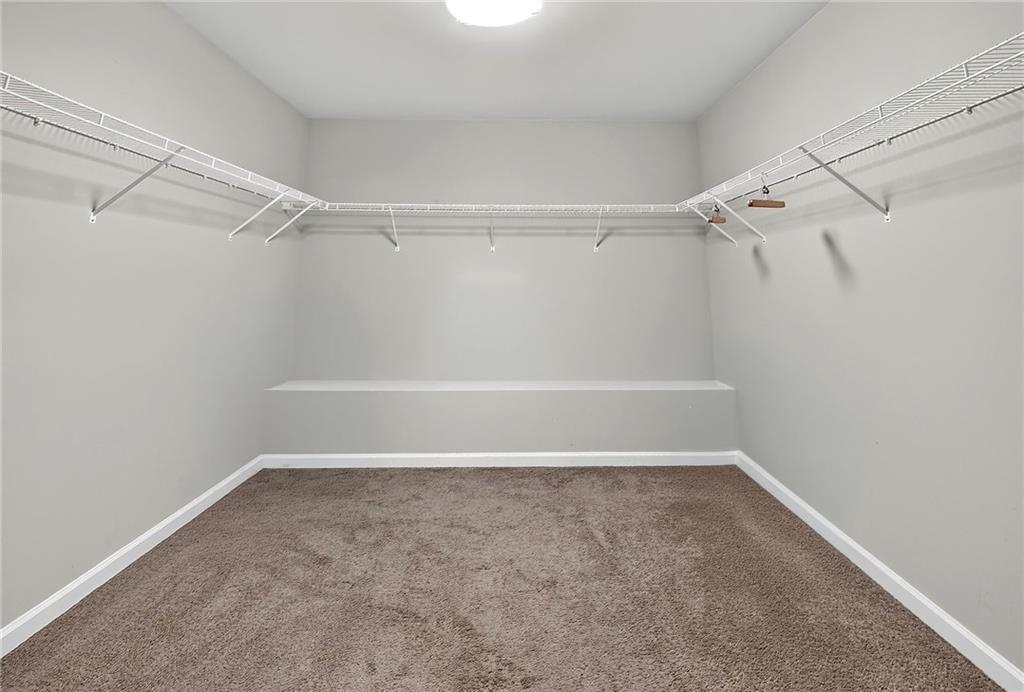 1185 Gallatin Way