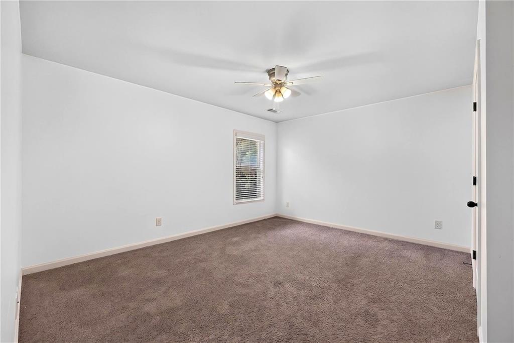 1185 Gallatin Way