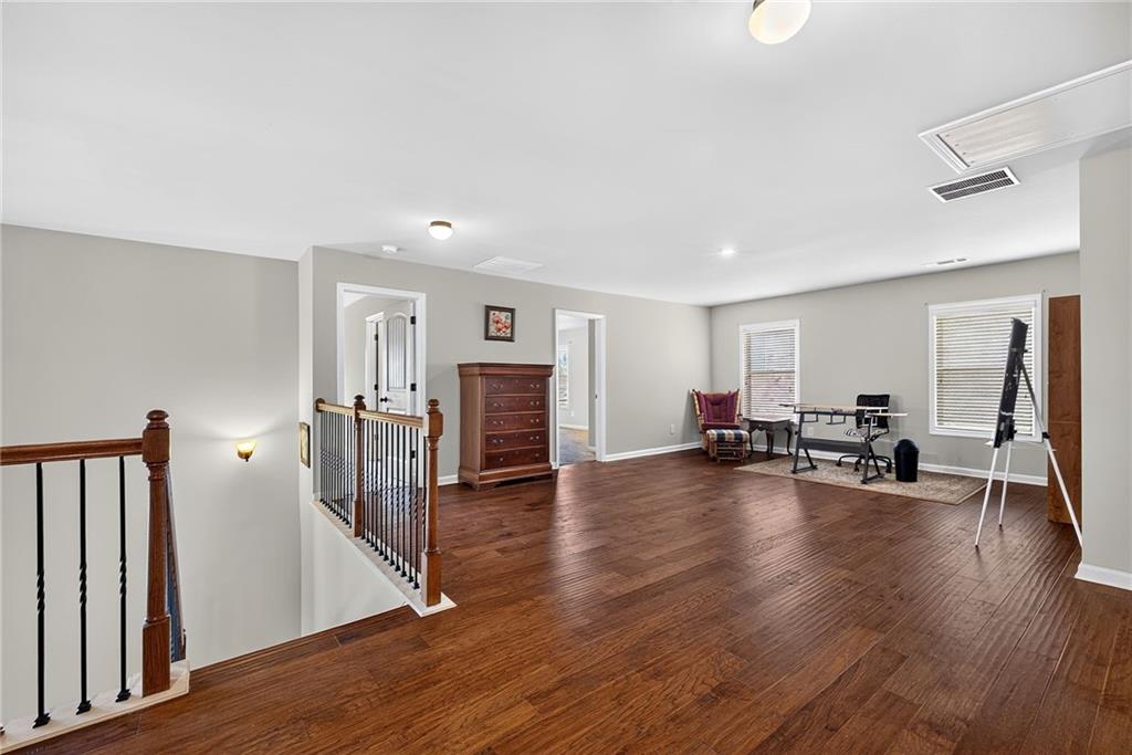1185 Gallatin Way