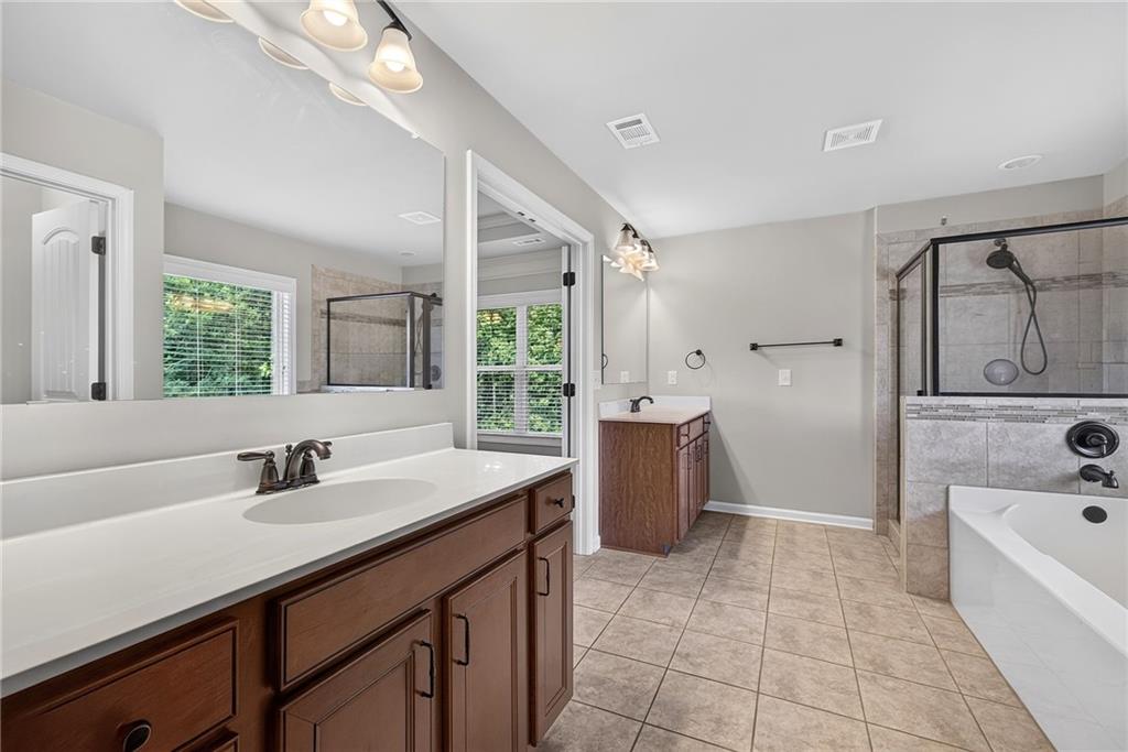 1185 Gallatin Way
