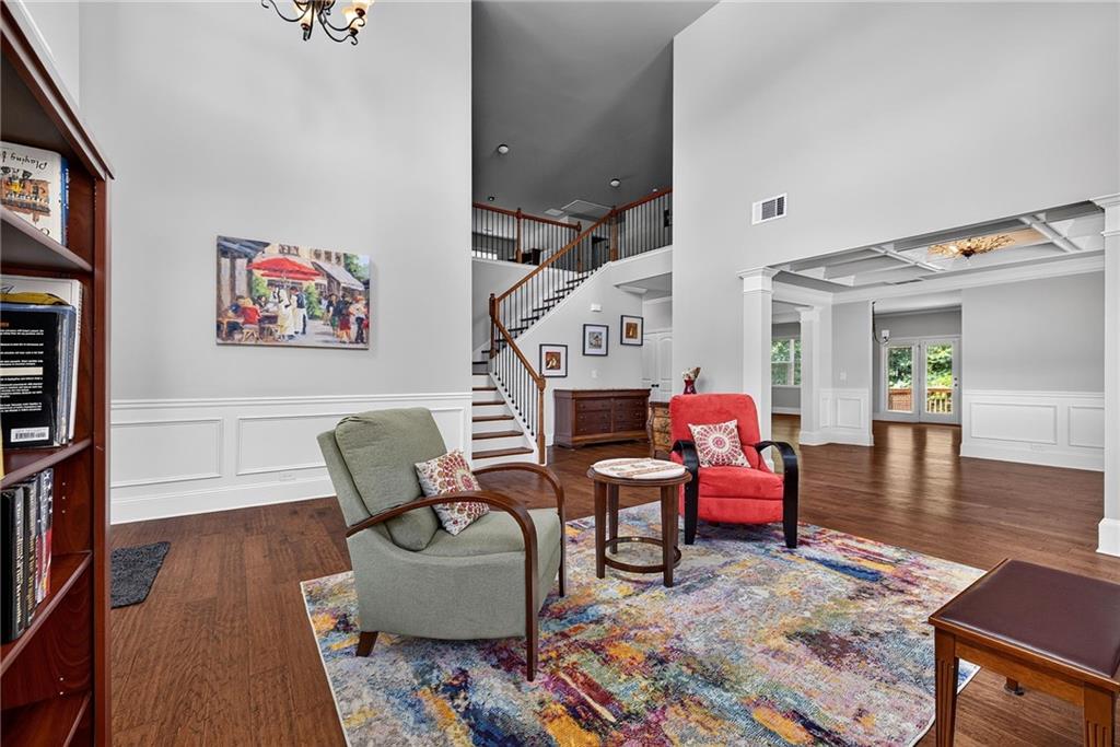 1185 Gallatin Way