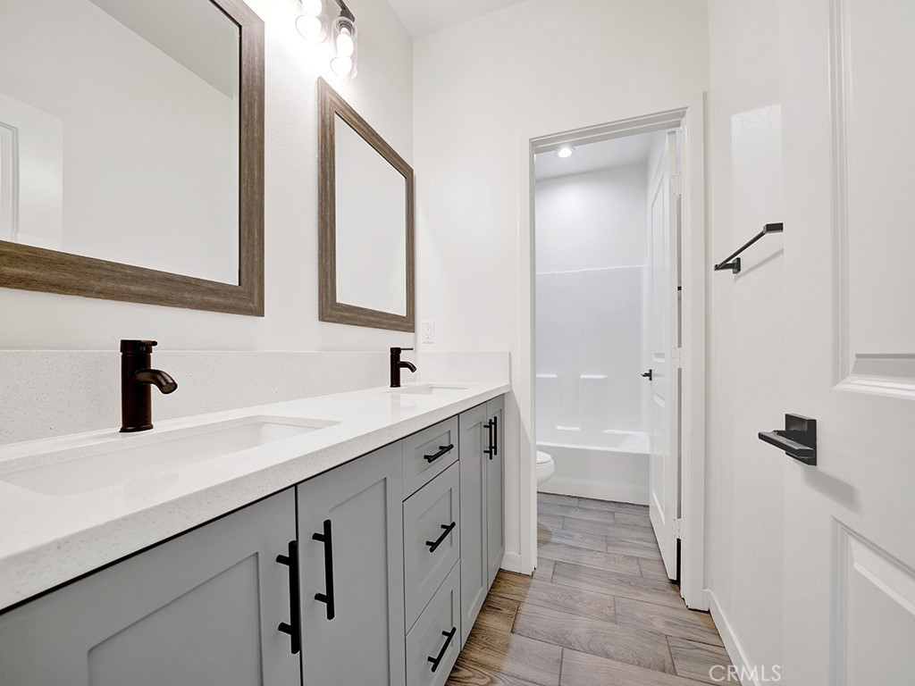 10672 Brookfield Drive