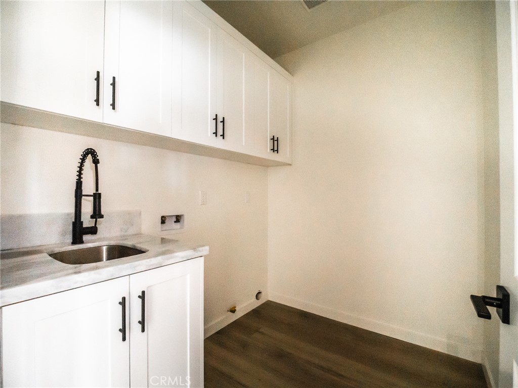 10672 Brookfield Drive