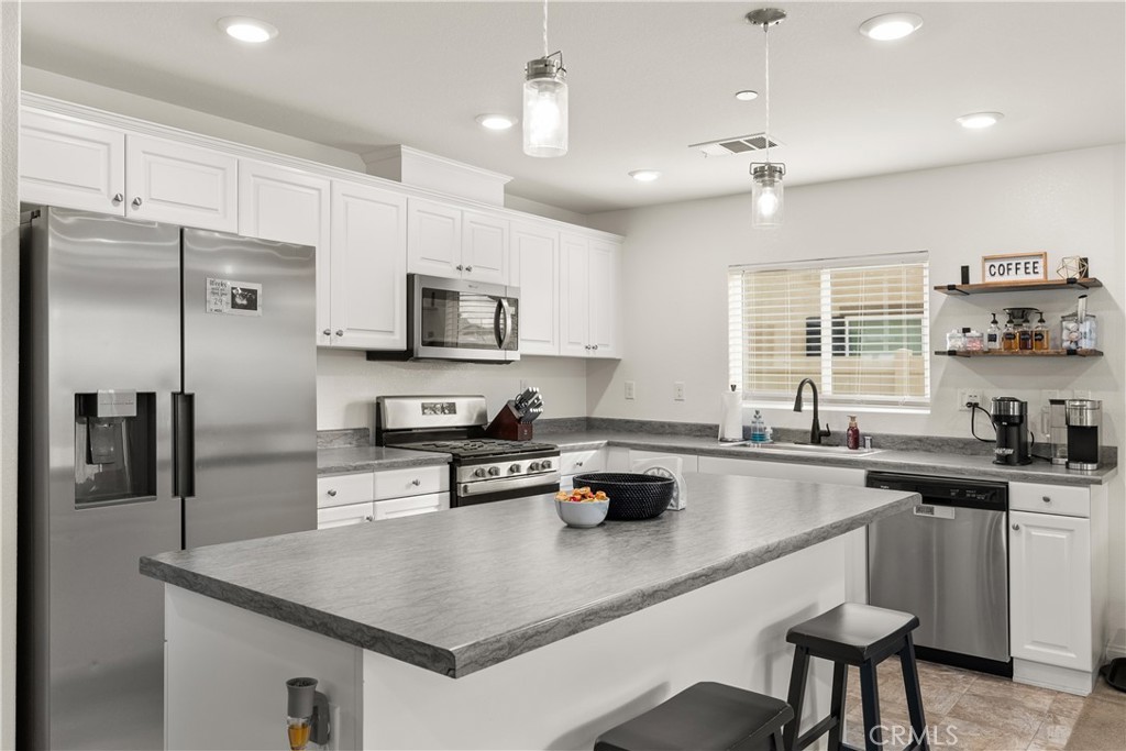 27902 Calle Talavera