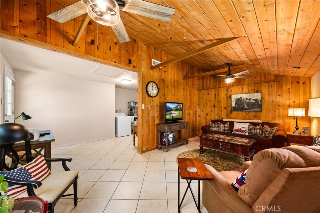 1315 La Arriba Drive