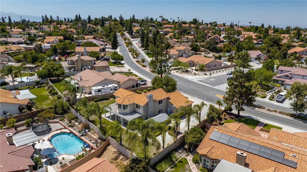 6844 Mission Grove Parkway N