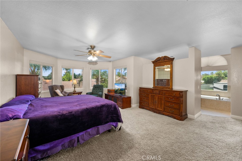 6844 Mission Grove Parkway N