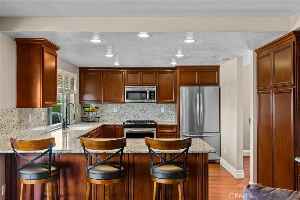 6844 Mission Grove Parkway N