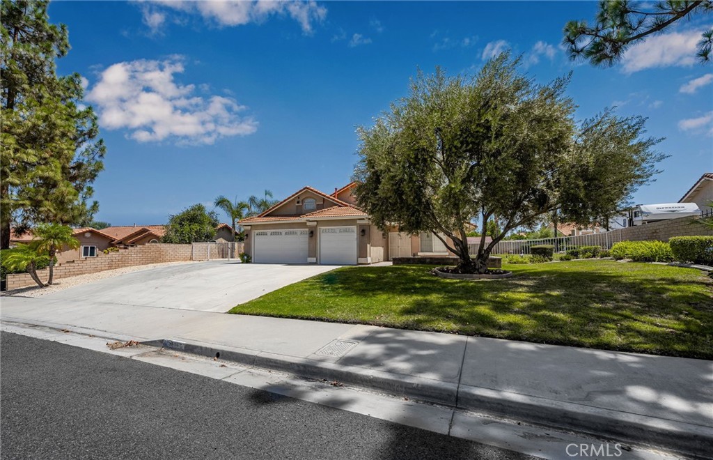 6844 Mission Grove Parkway N