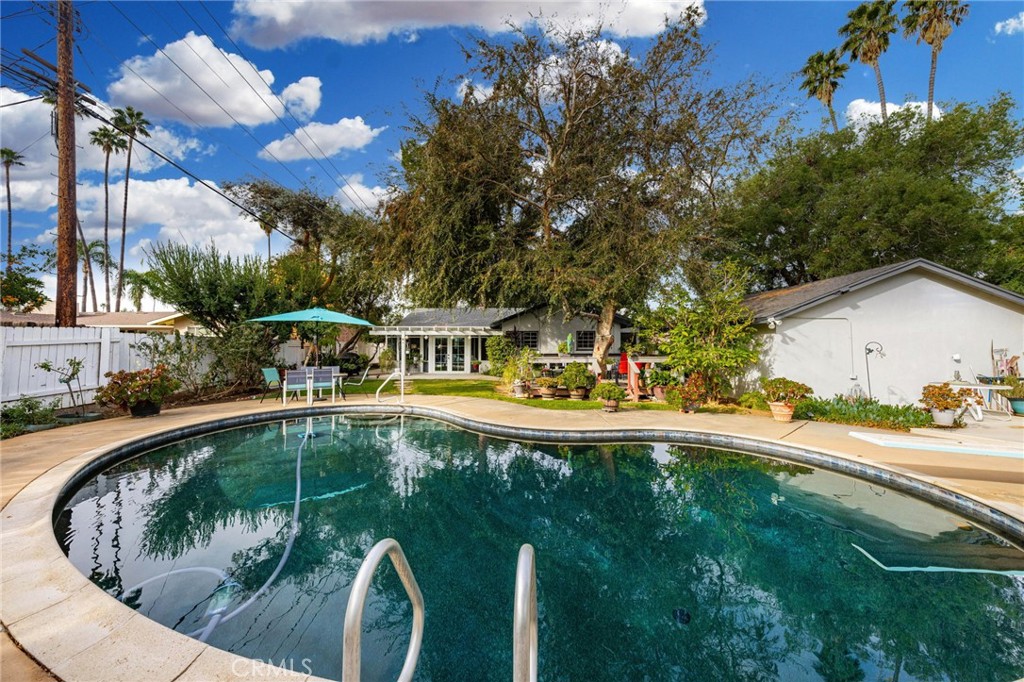 5180 Stonewood Drive