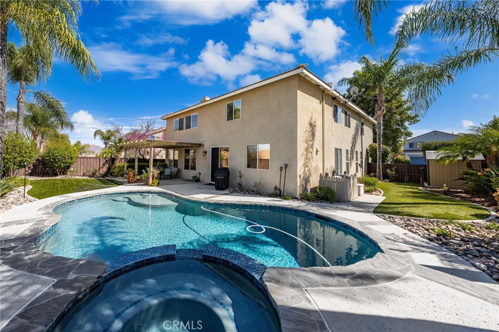 8445 Lindenhurst Street