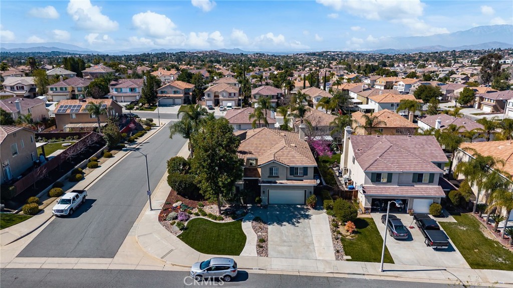 8445 Lindenhurst Street