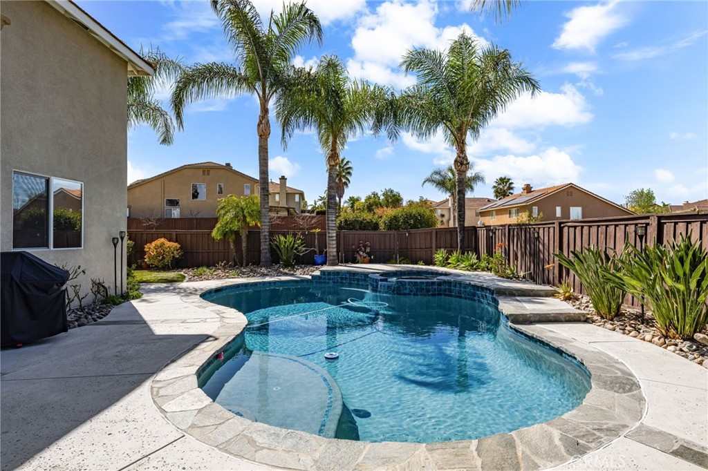 8445 Lindenhurst Street