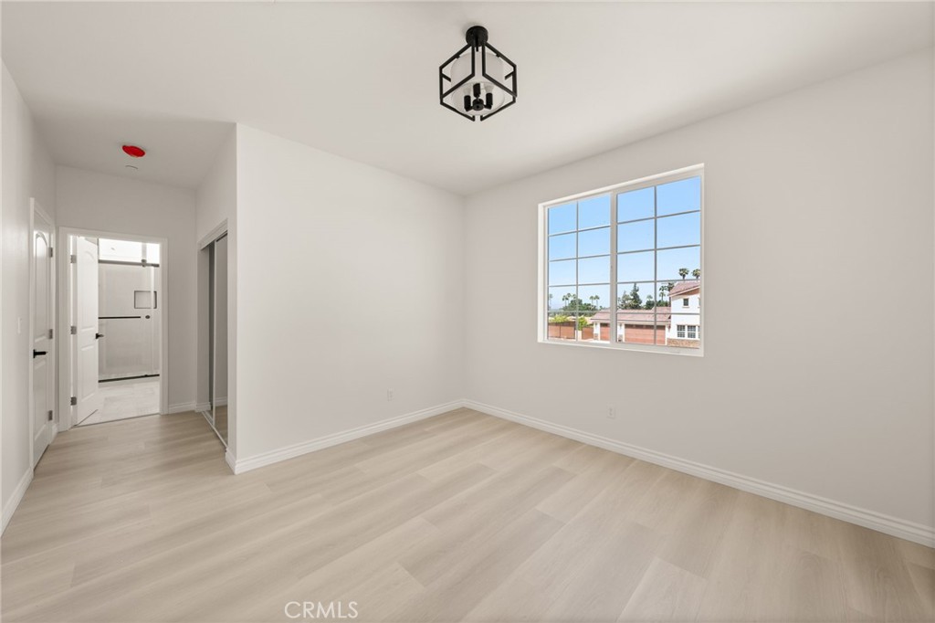 5978 Copperfield Avenue