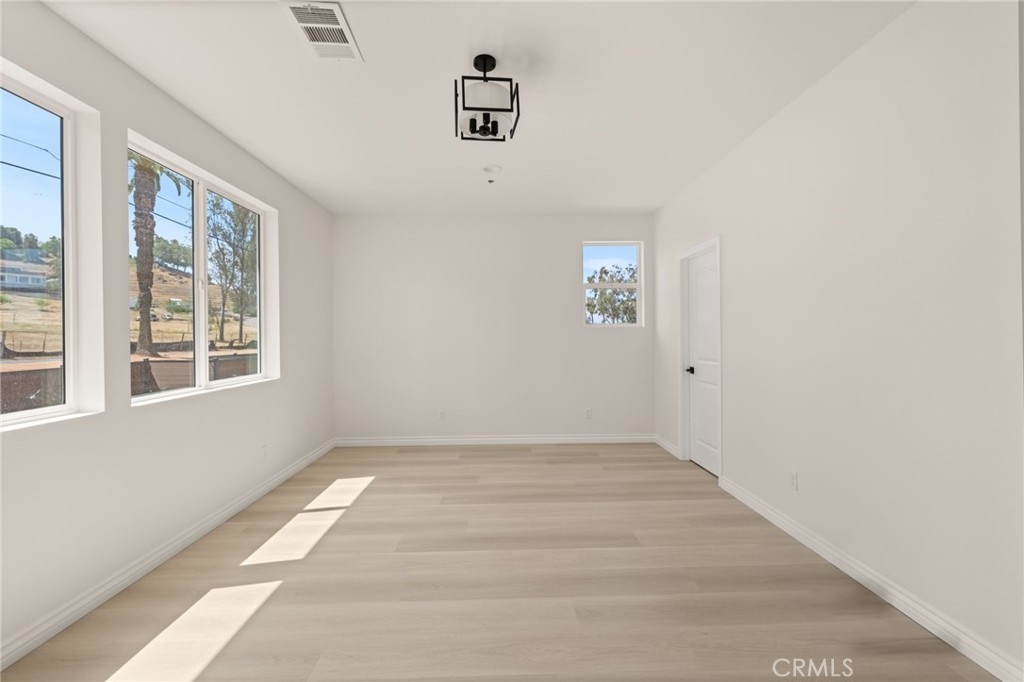 5978 Copperfield Avenue