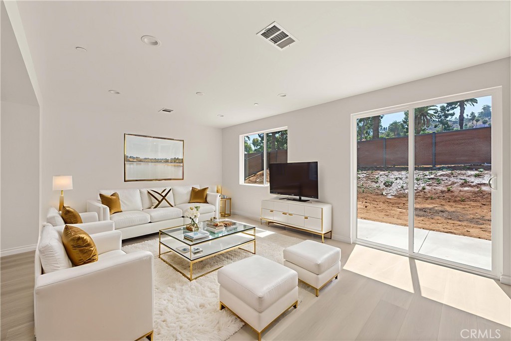 5979 Copperfield Avenue