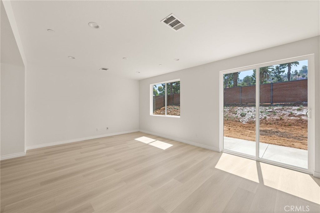 5979 Copperfield Avenue