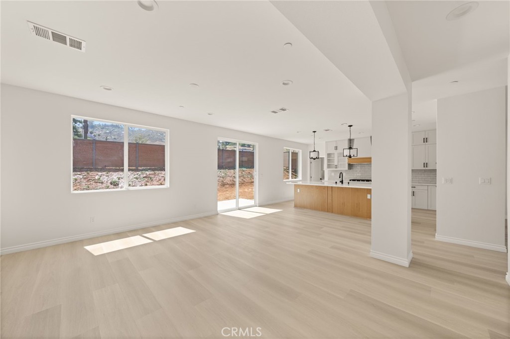 5979 Copperfield Avenue