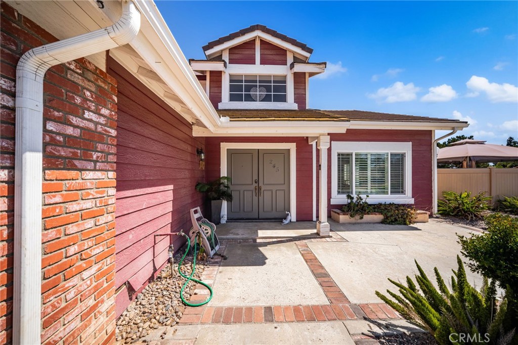 245 Cottonwood Avenue