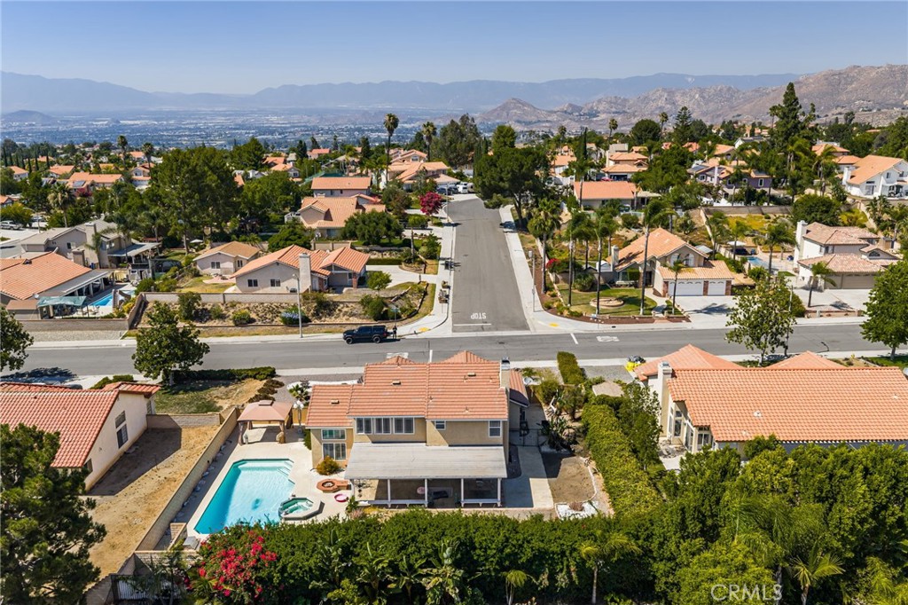 245 Cottonwood Avenue