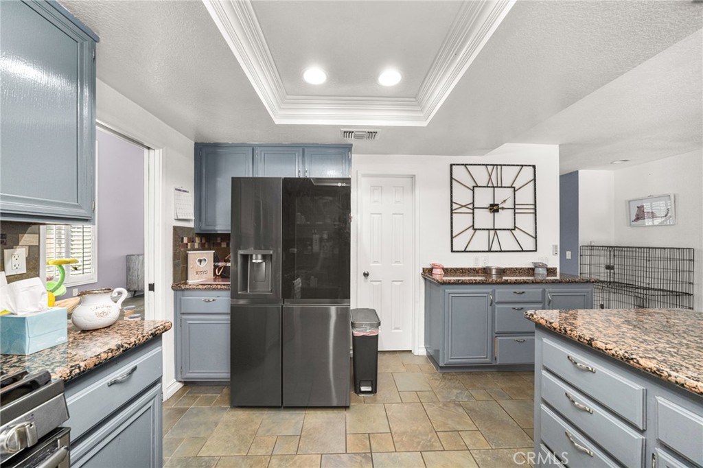 245 Cottonwood Avenue