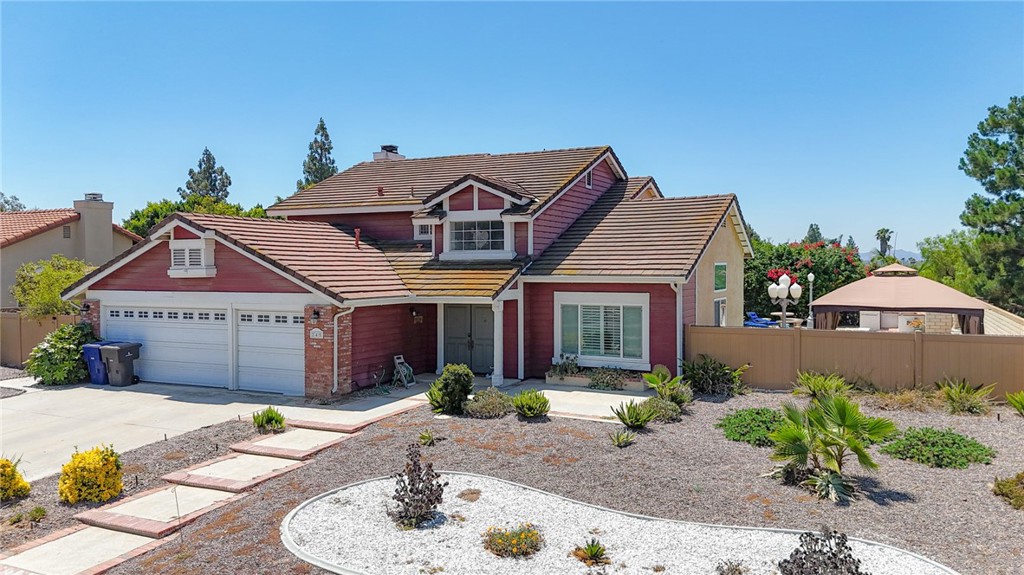 245 Cottonwood Avenue