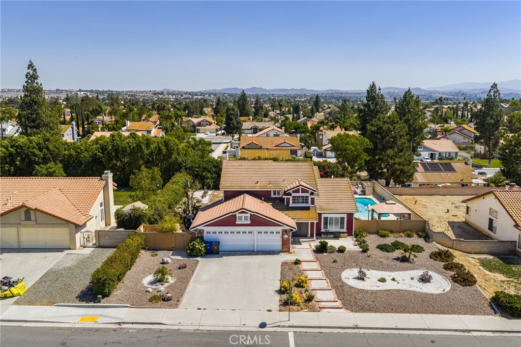 245 Cottonwood Avenue