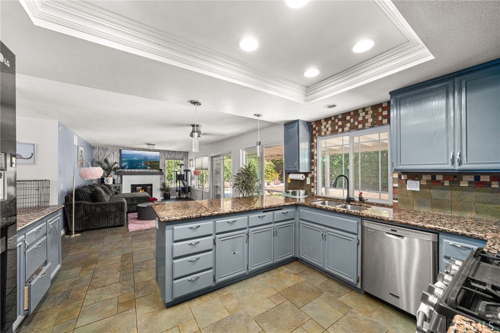 245 Cottonwood Avenue