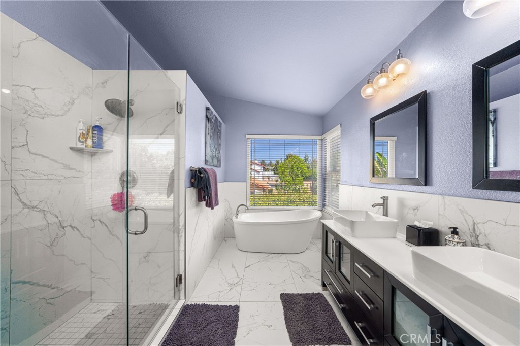 245 Cottonwood Avenue