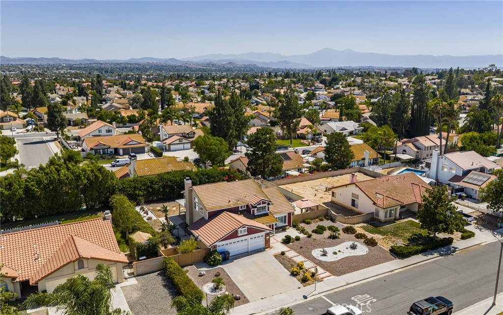 245 Cottonwood Avenue