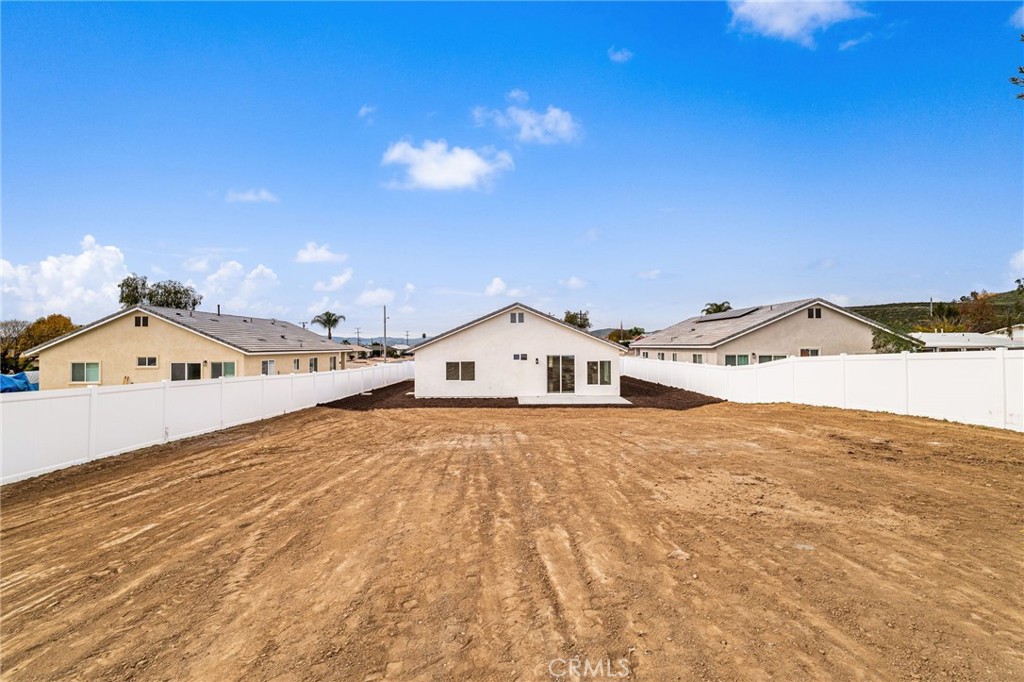 29232 Piping Rock
