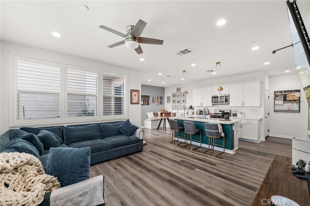 4321 S Cantos Paseo 27