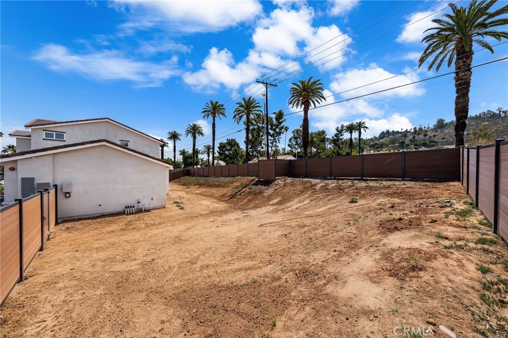 5978 Copperfield Avenue