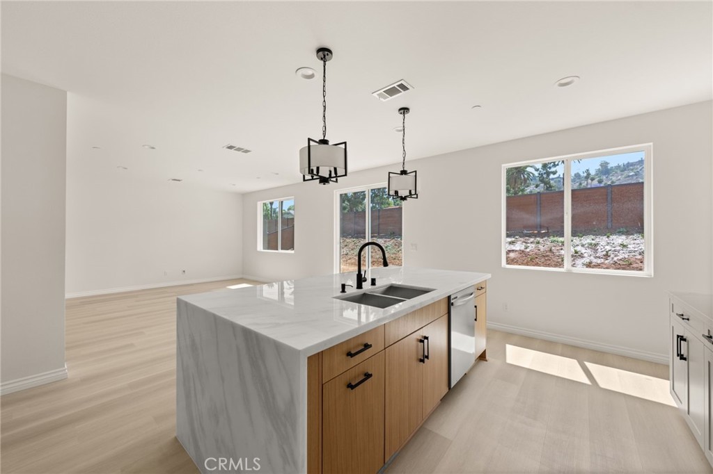 5978 Copperfield Avenue