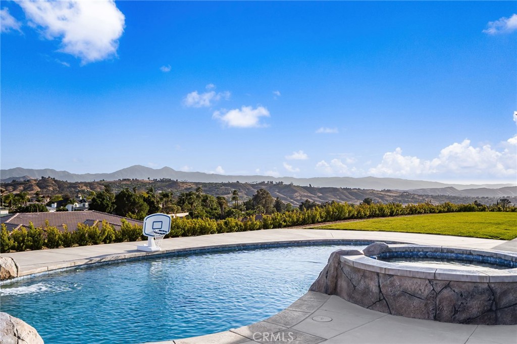 16105 Gallery Heights Drive