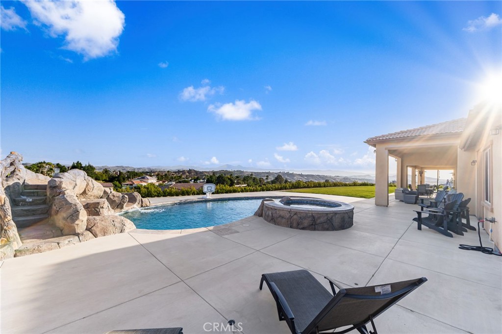 16105 Gallery Heights Drive