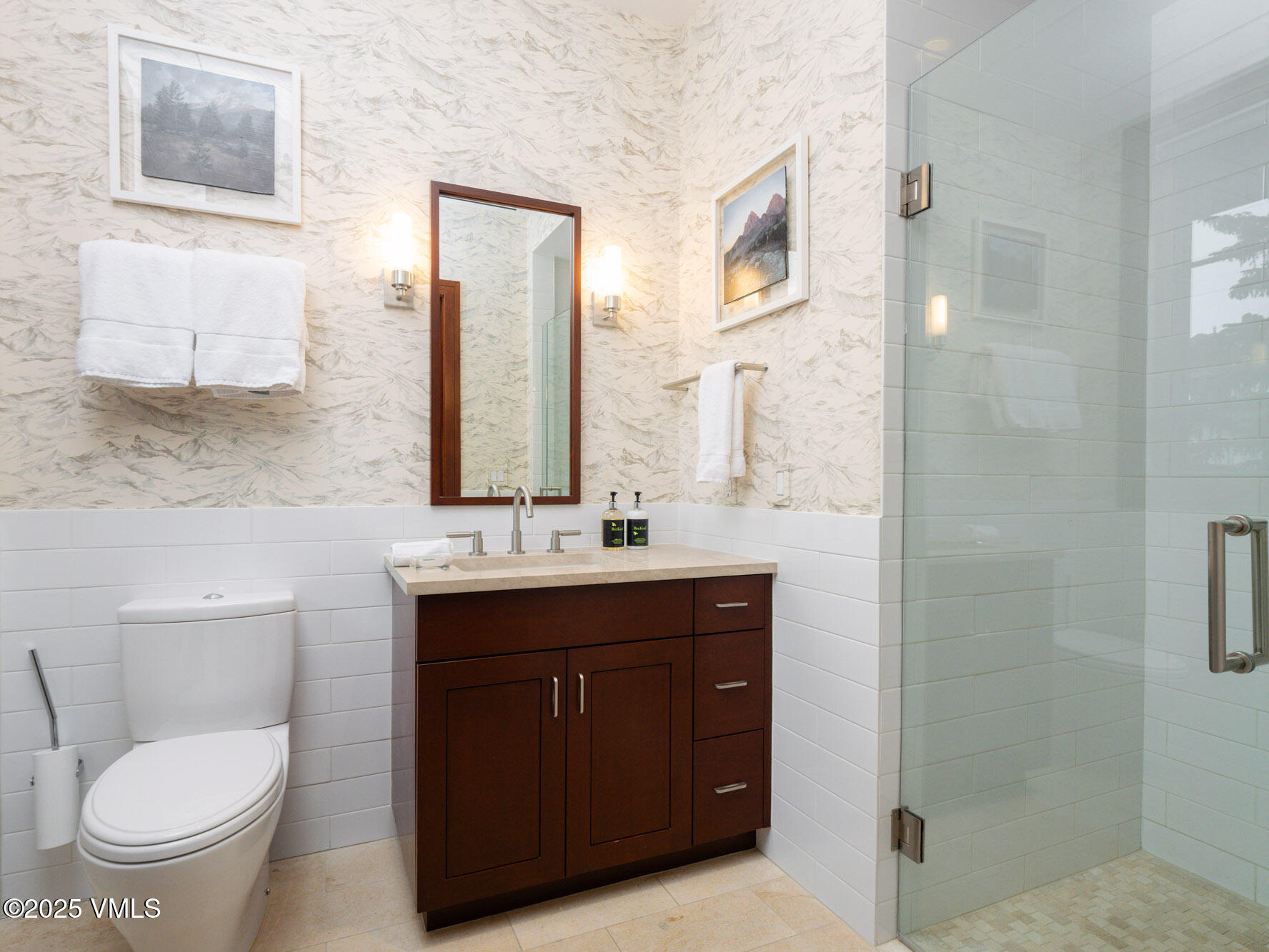 141 E Meadow Drive, 3B South
