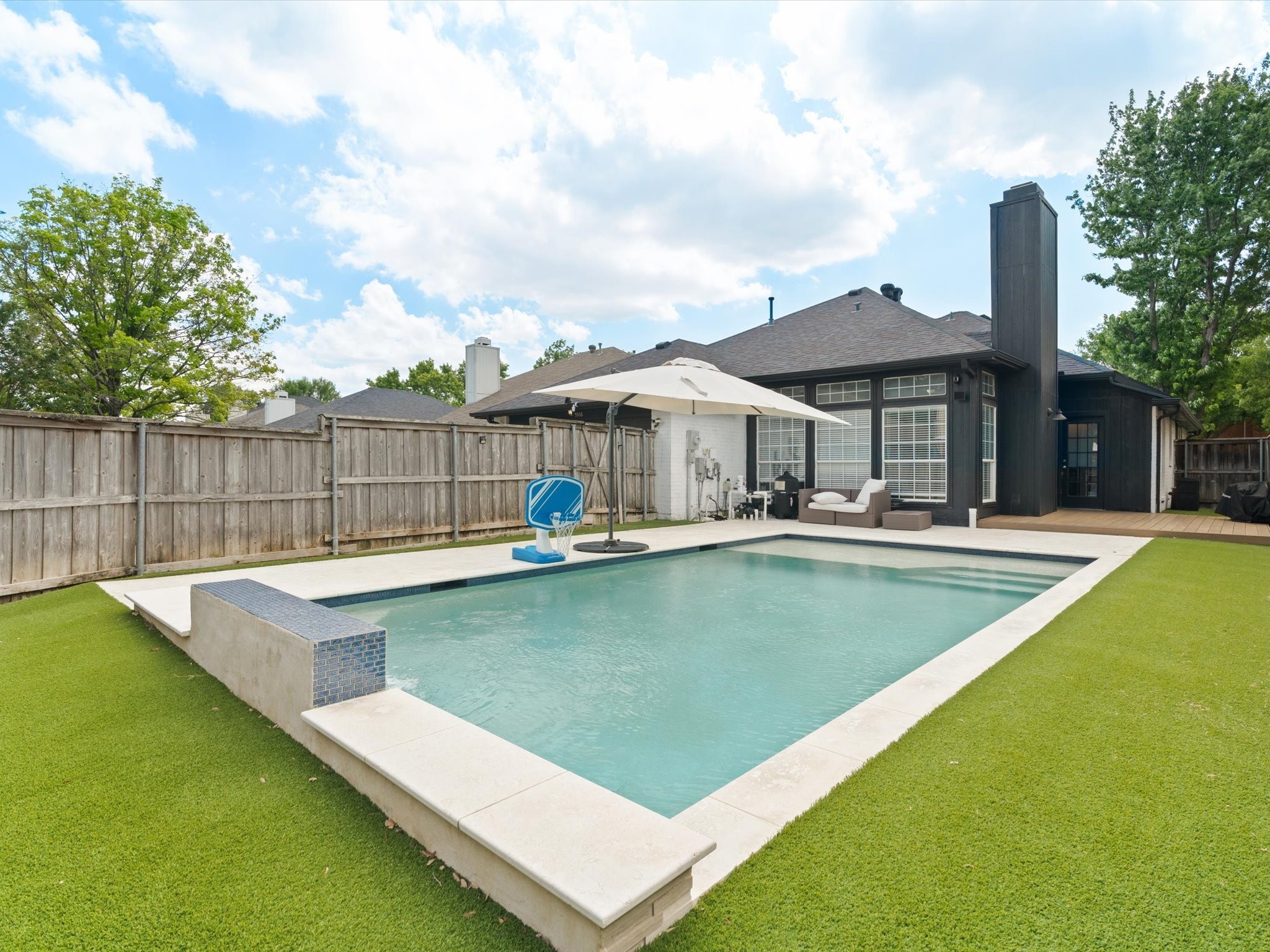 5316 Baton Rouge Boulevard